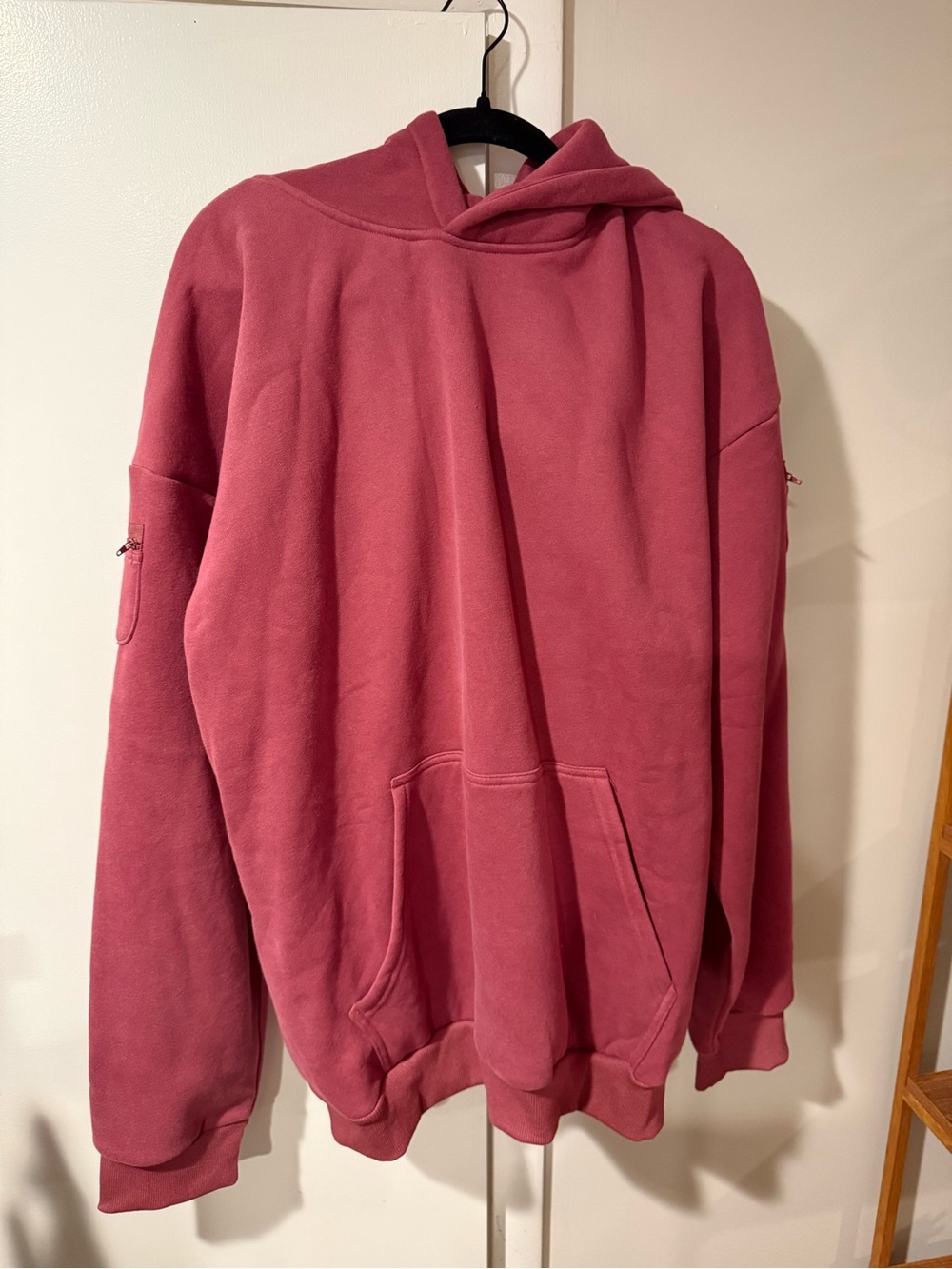 NWT Comfrt Travel Essentials Hoodie - Berry